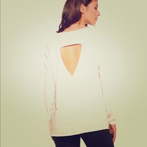 VINTAGE JERSEY LONG SLEEVE DEEP V BACK T